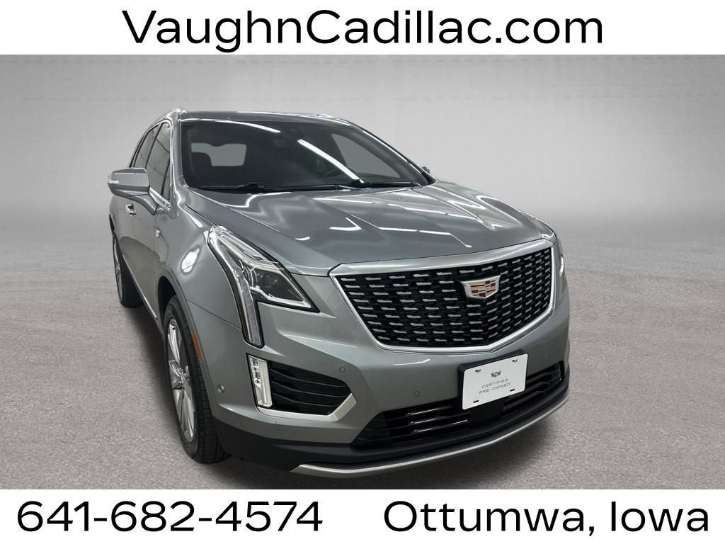 2024 Cadillac XT5 Premium Luxury in Argent Silver Metallic — front three-quarter view